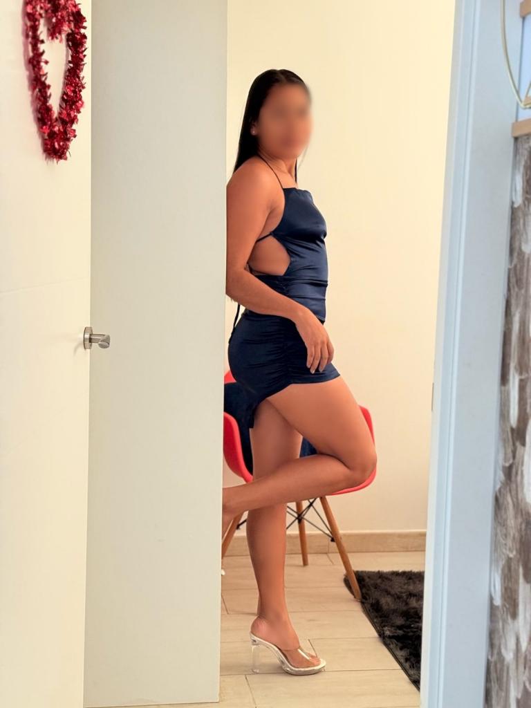 642064521: Chica busca chico en Madrid