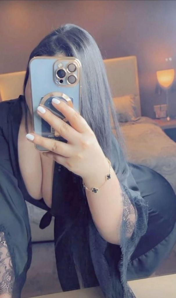 Chica busca chico en Cádiz: 