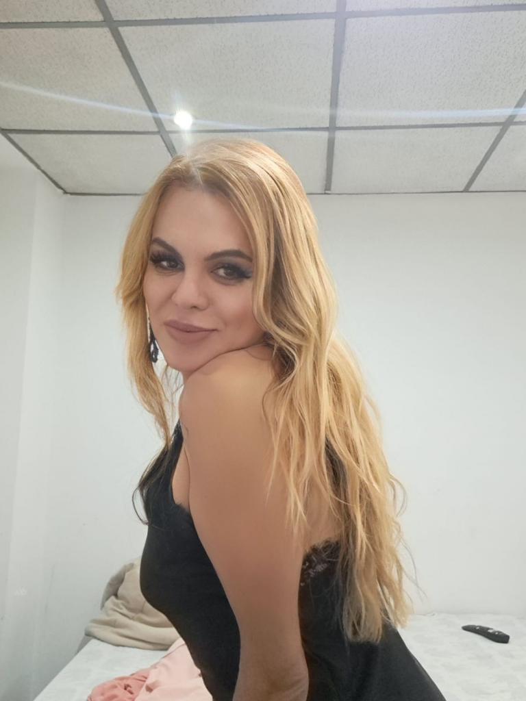 605423953: Transexual en Cádiz