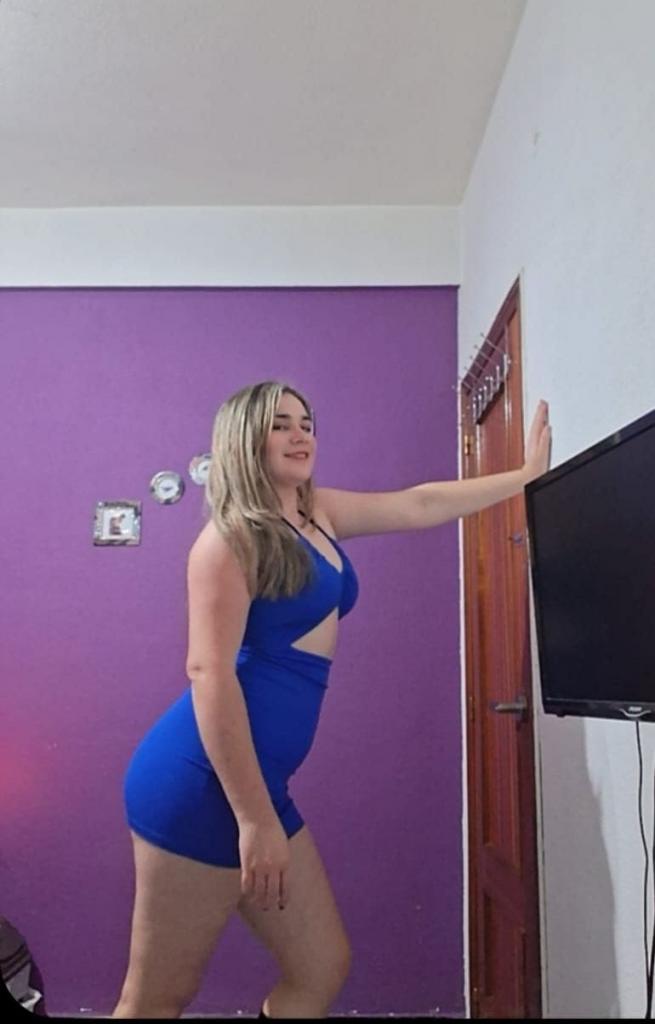 632989141: Chica busca chico en Soria