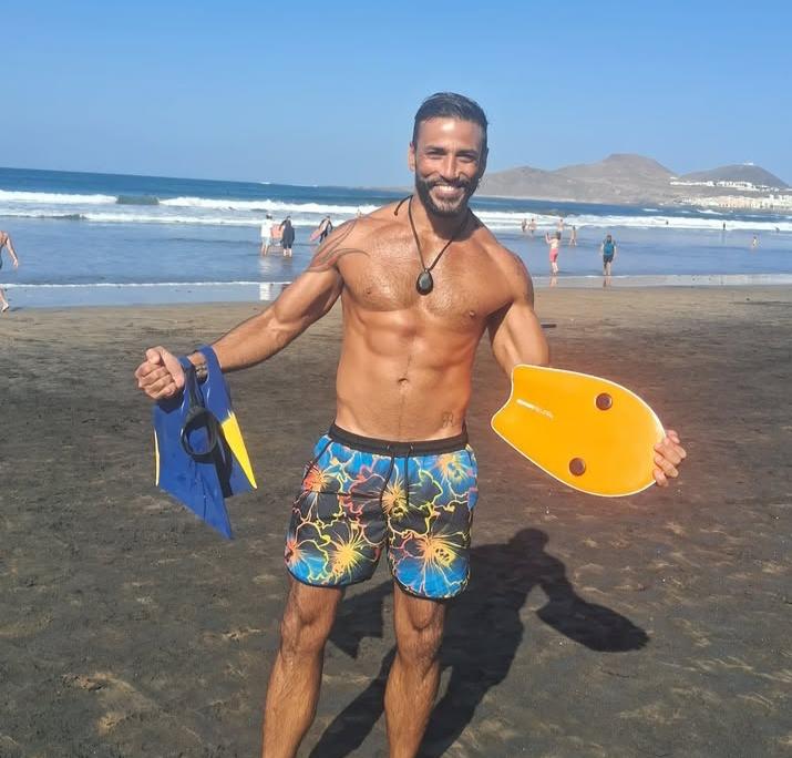 631444602: Chico busca chica en Barcelona