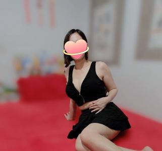 664148901: Chica busca chico en Málaga