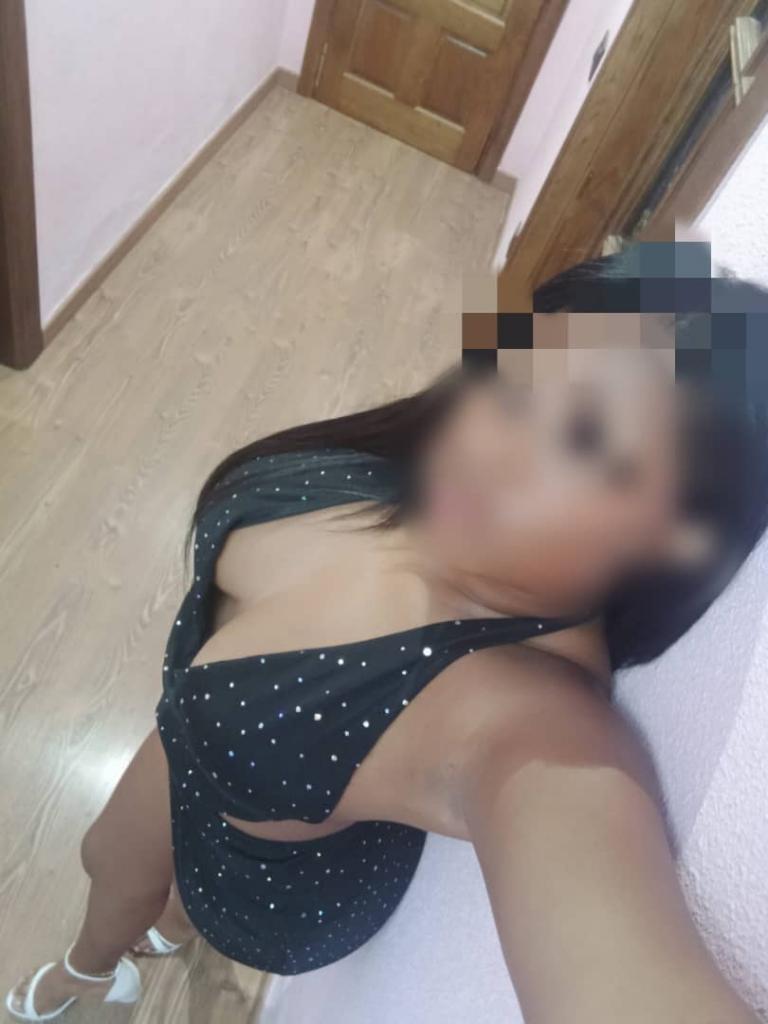 643622730: Chica busca chico en Pontevedra
