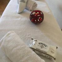 692490215: Chica busca chico en Gerona