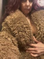 670813143: Chica busca chico en Salamanca