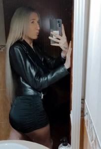 613280169: Transexual en Huelva