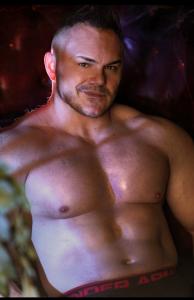 653674467: Chico busca chica en Madrid