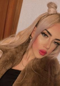 613951568: Chica busca chico en Sevilla