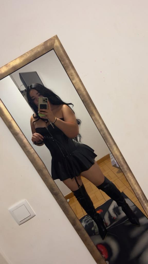 Chica busca chico en Sevilla: Chica busca chico