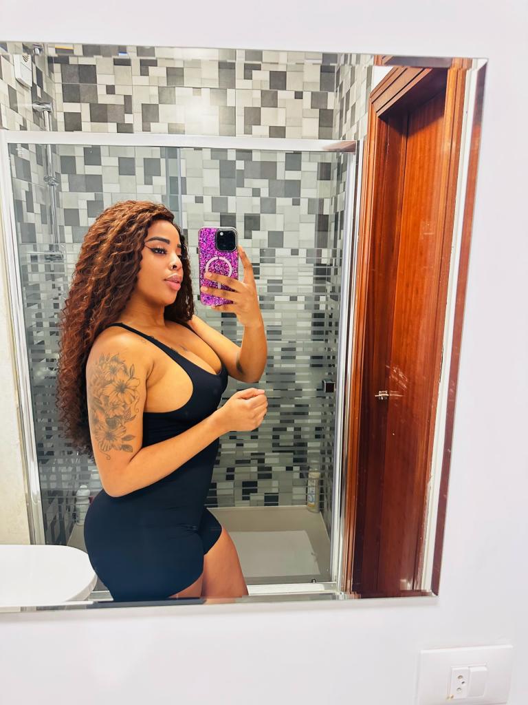 662062668: Chica busca chico en La Coruña