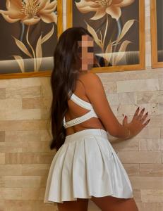 614459269: Chica busca chico en Madrid