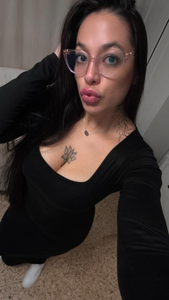 632344594: Chica busca chico en Valencia