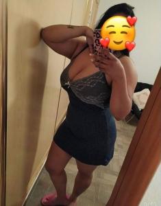 614520377: Chica busca chico en Almería