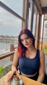 722151837: Chica busca chico en Barcelona