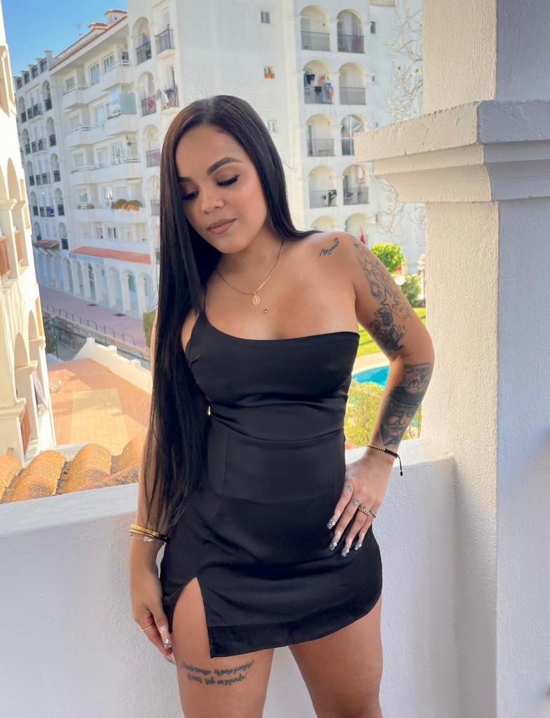 662681493: Chica busca chico en Málaga