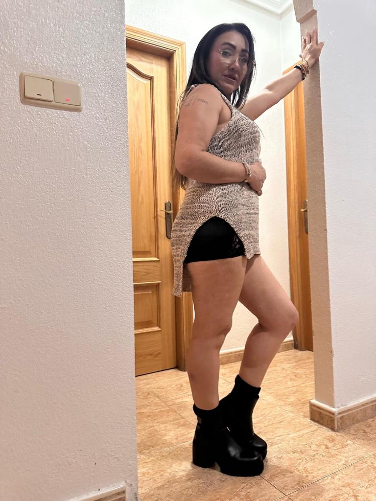 613635993: Chica busca chico en Murcia