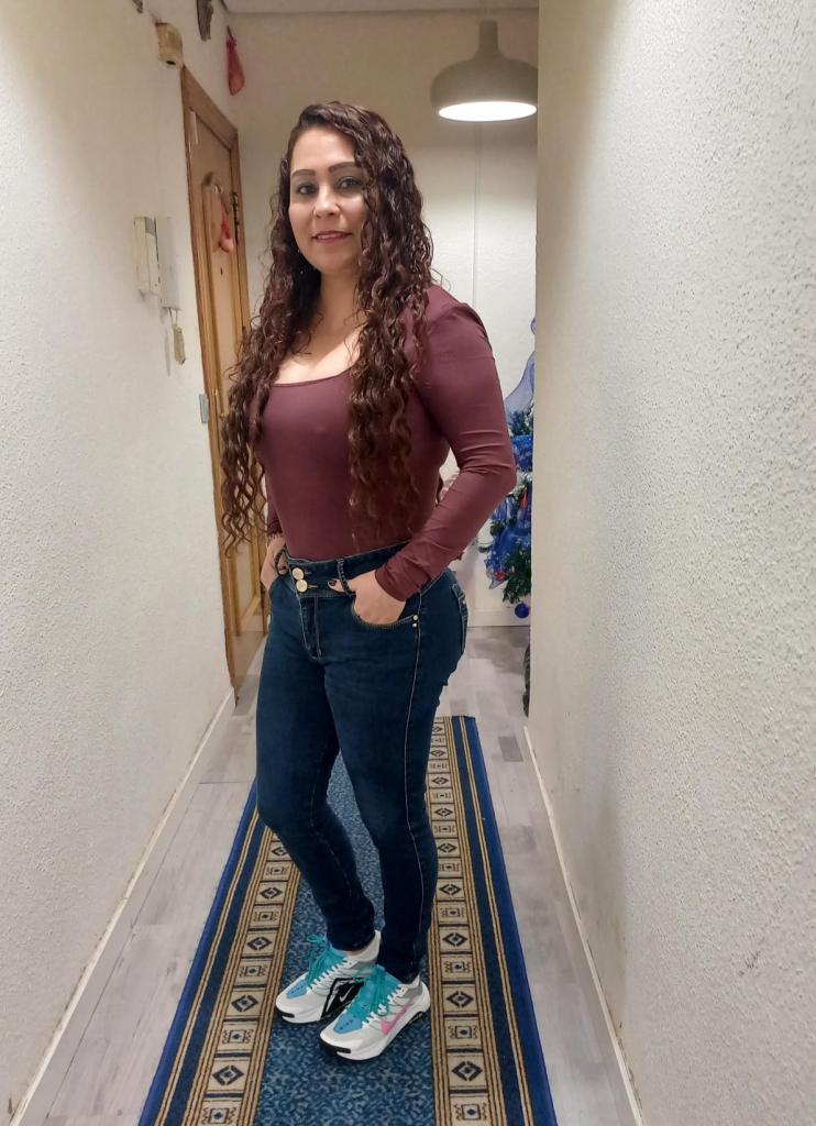 698539828: Chica busca chico en Zaragoza