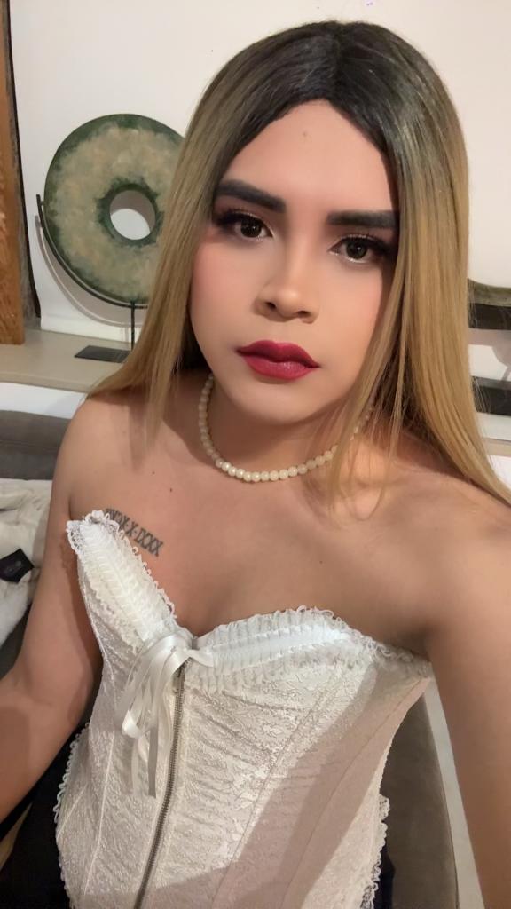 654274798: Travesti en Valencia