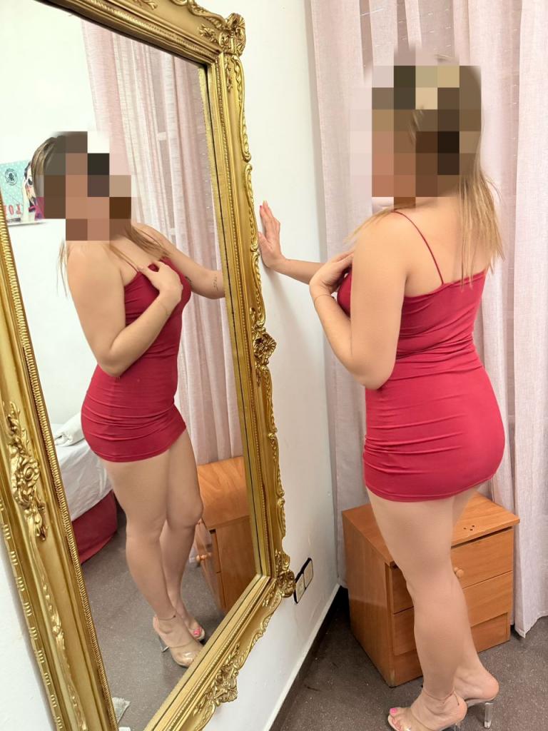 Chica busca chico en Almería: 