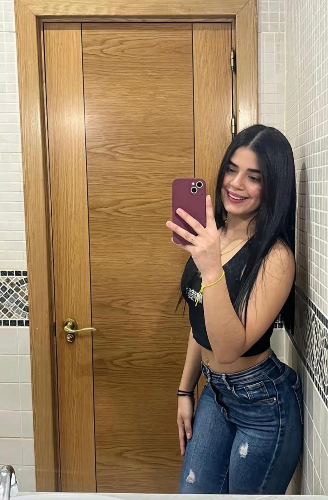 Chica busca chico en Almería: 