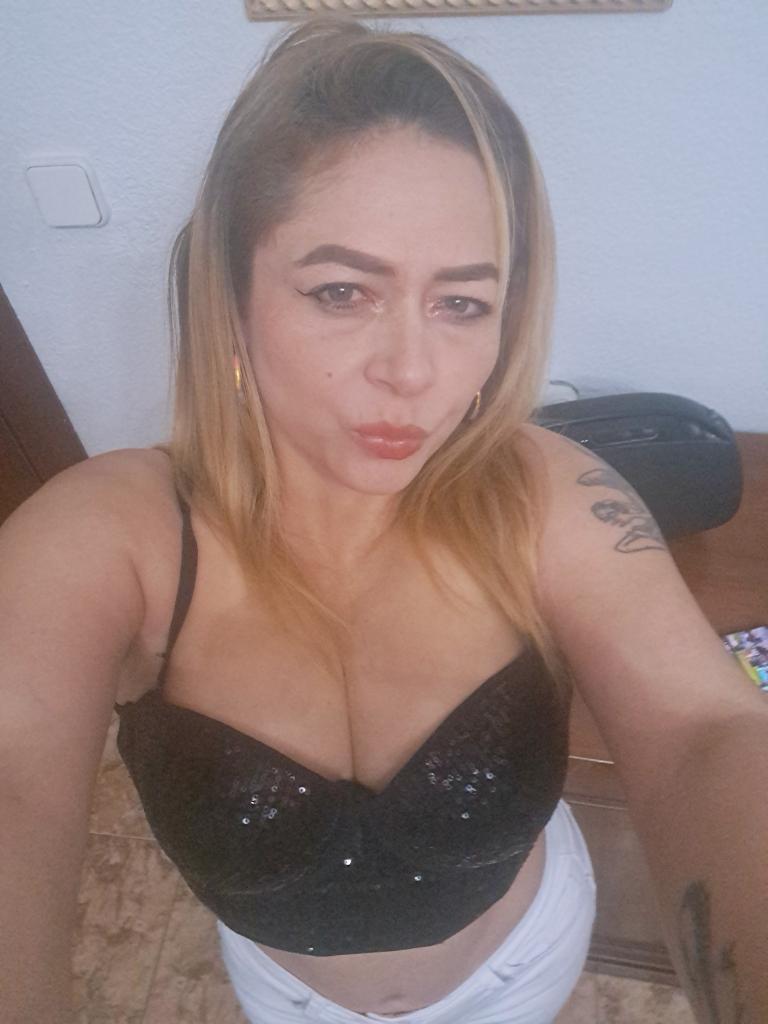 613438828: Chica busca chico en Jaén