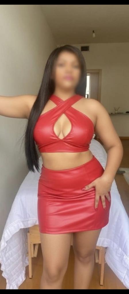 611292348: Chica busca chico en Navarra