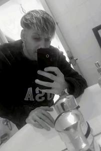 617297243: Chico busca chica en Almería