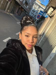 641079140: Chica busca chico en La Coruña