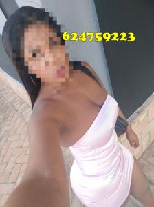 974563641: Chica busca chico en Huesca