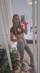 614126894: Chica busca chico en La Coruña