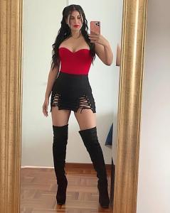 651621908: Chica busca chico en Barcelona