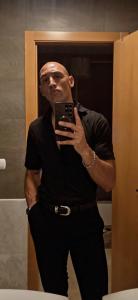 744704947: Chico busca chica en Valencia