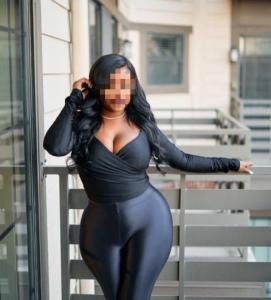 603360338: Chica busca chico en La Coruña