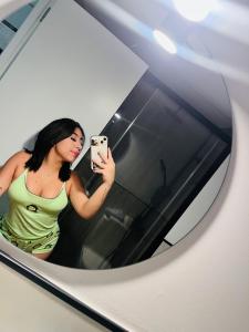 610983436: Chica busca chico en Cádiz