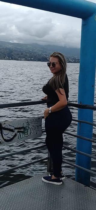 Chica busca chico en Cádiz: 