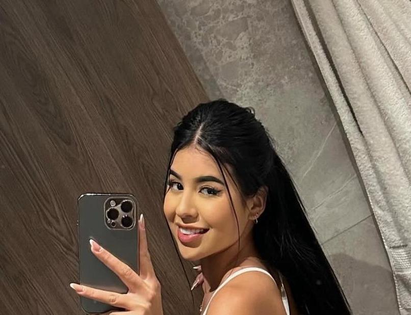 Chica busca chico en Tenerife: 