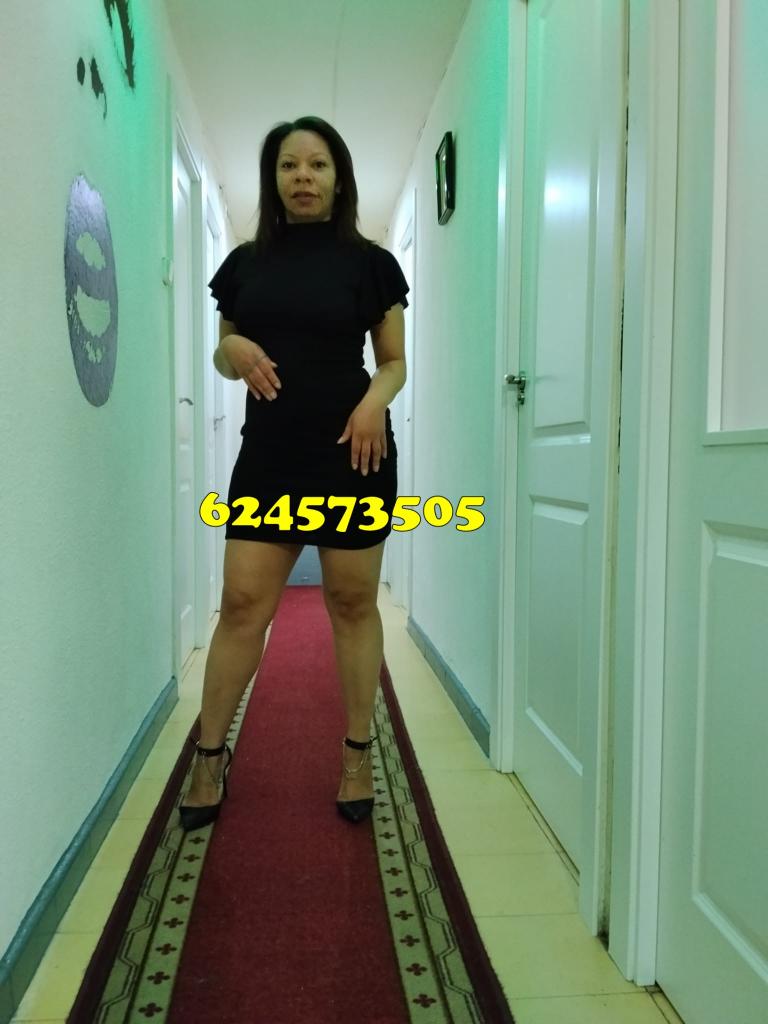 974563641: Chica busca chico en Huesca