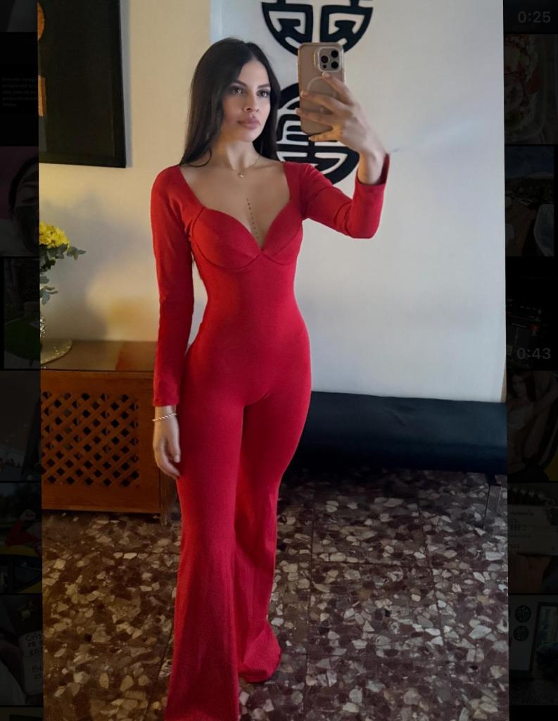 677375106: Chica busca chico en Barcelona