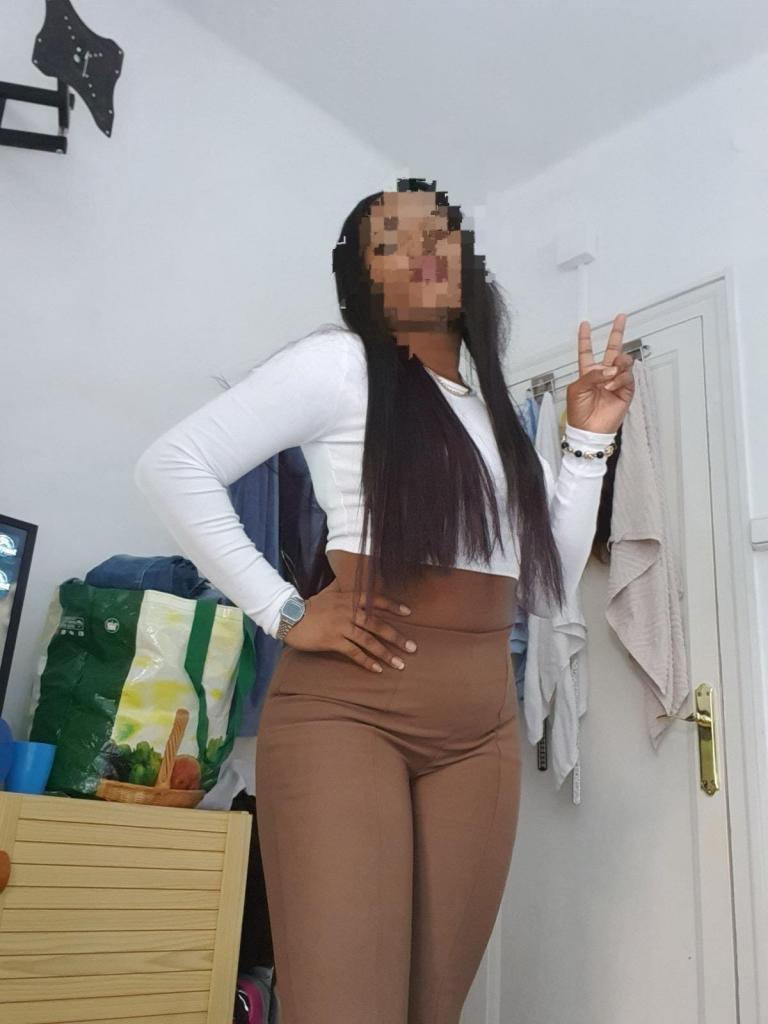 611570054: Chica busca chico en Alicante