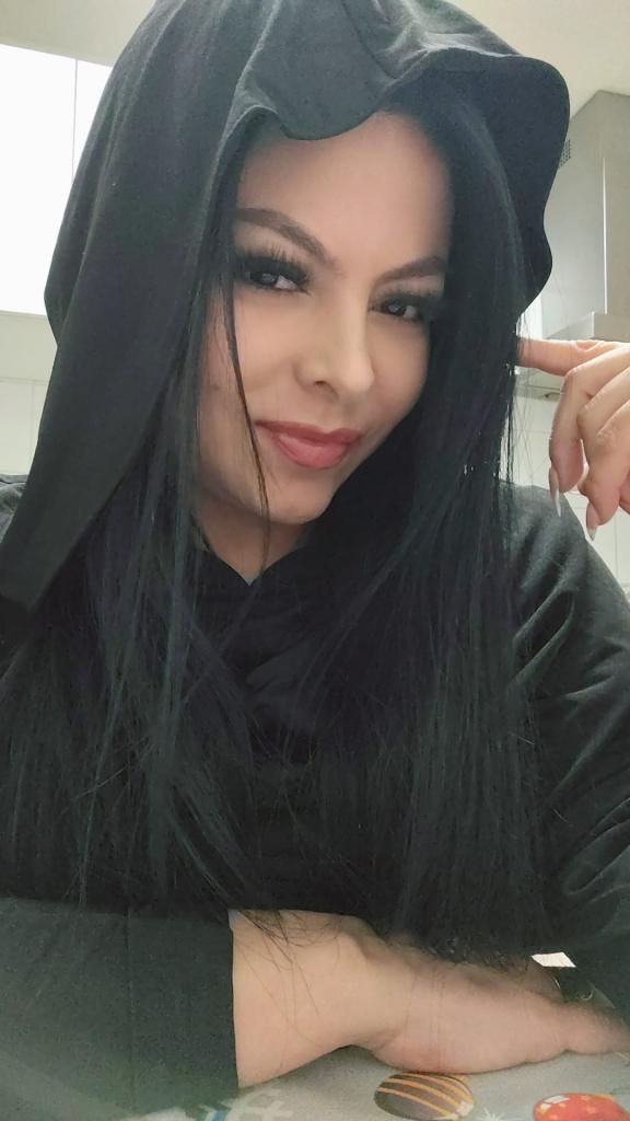 664838042: Chica busca chico en Valencia