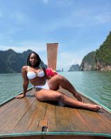 632306316: Chica busca chico en Barcelona