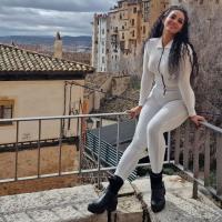 614900921: Chica busca chico en Madrid