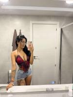 631199646: Chica busca chico en Barcelona