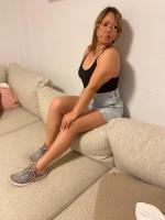 613457854: Chica busca chico en Granada