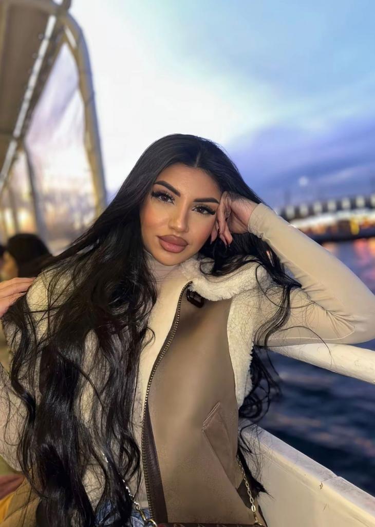 Chica busca chico en Cádiz: 