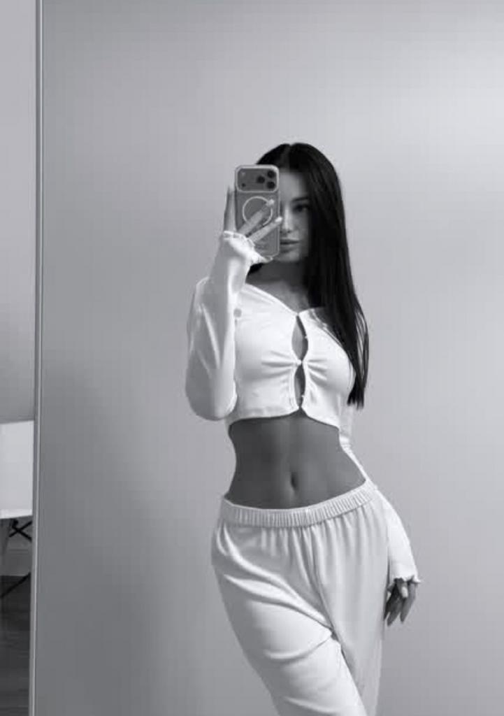 662234995: Chica busca chico en Málaga