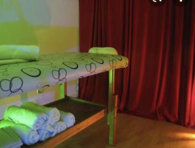 689082628: Chico busca chica en Barcelona