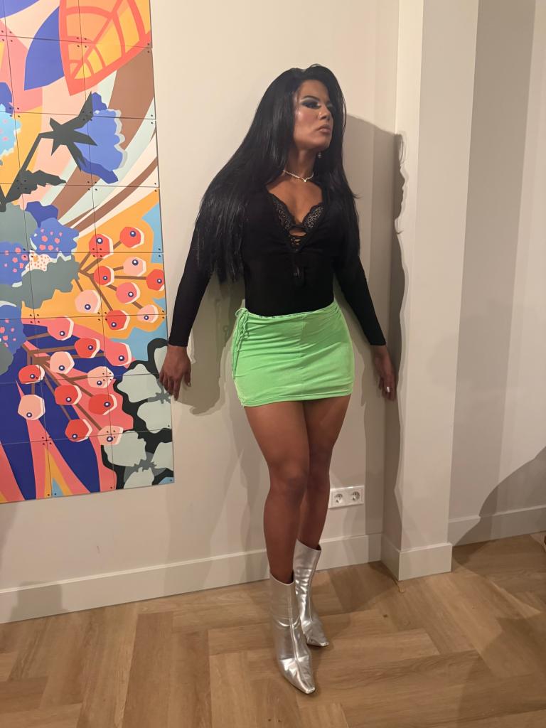 611201697: Transexual en Gerona