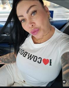 613902821: Chica busca chico en Barcelona