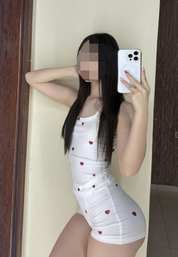 673326255: Chica busca chico en Málaga